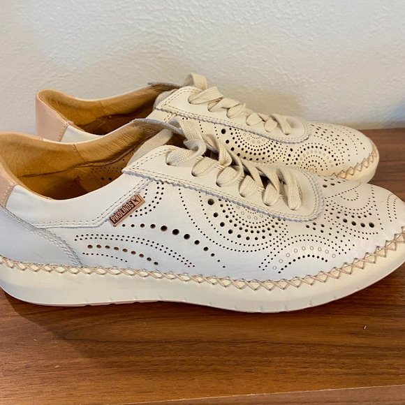 Pikolinos Sz 41 (10.5) Mesina Sneaker in Nata (off white/ivory) - Picture 1 of 5
